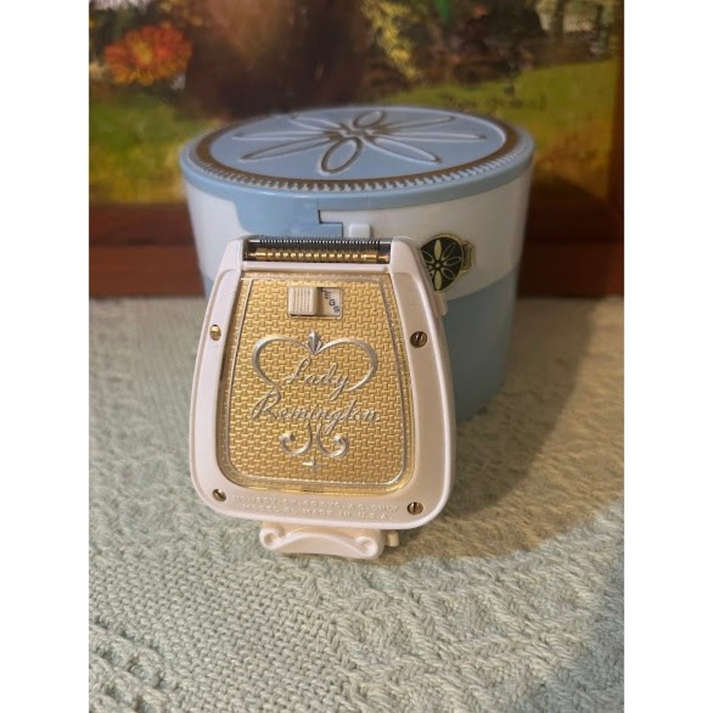 Vintage Lady Remington Electric Shaver Portable Corded Travel Case Blue Gold